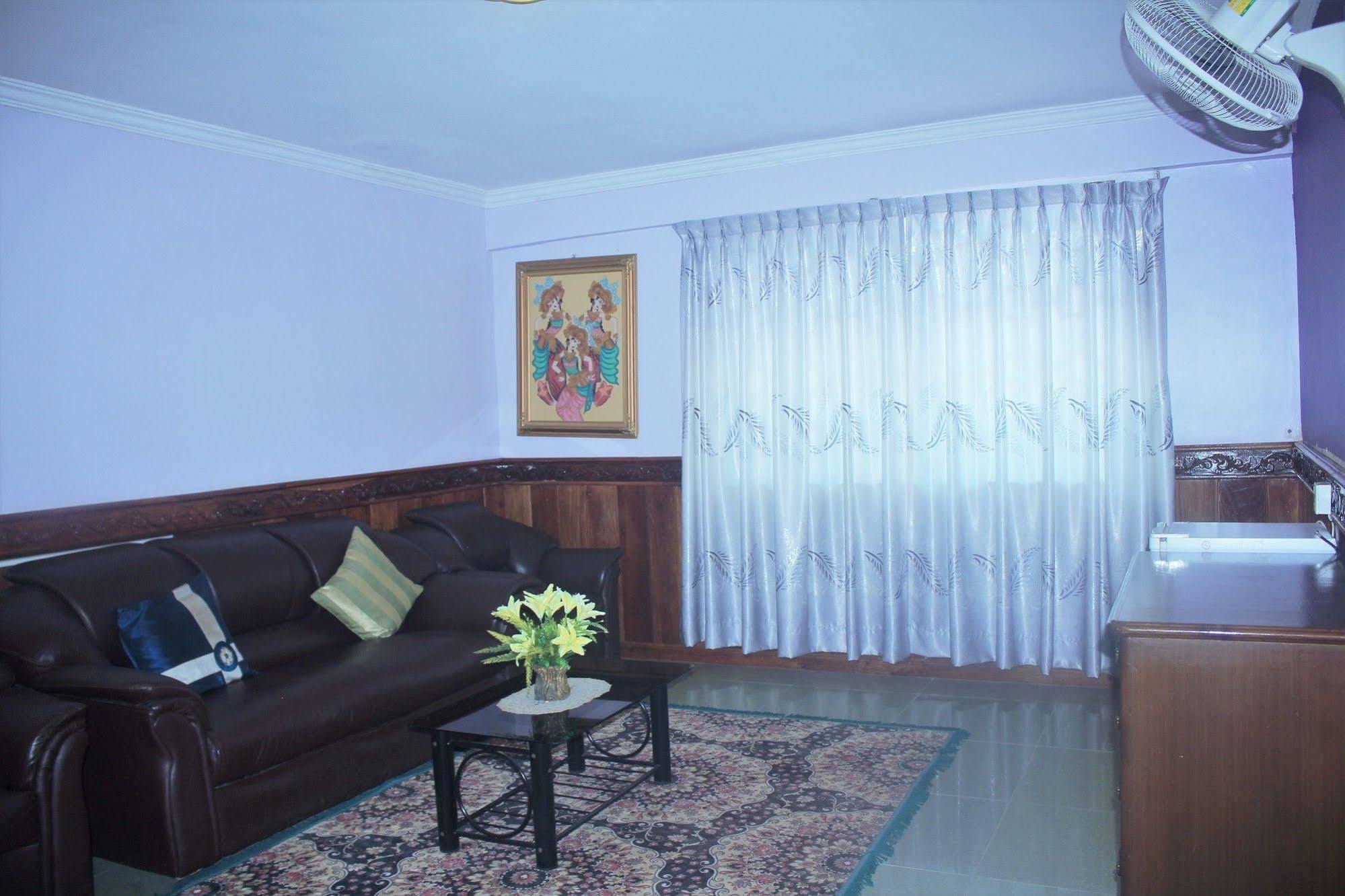 Spring Park Hotel Battambang Eksteriør billede