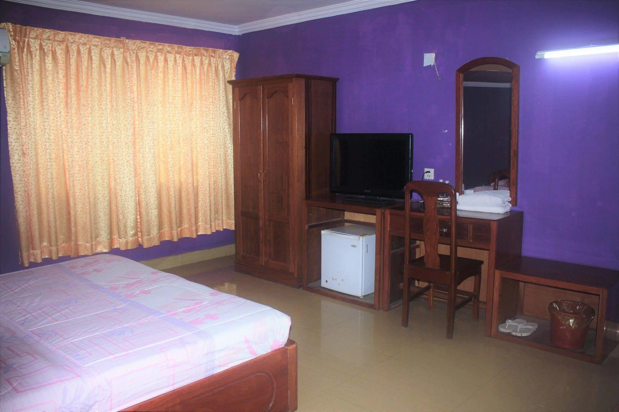 Spring Park Hotel Battambang Eksteriør billede